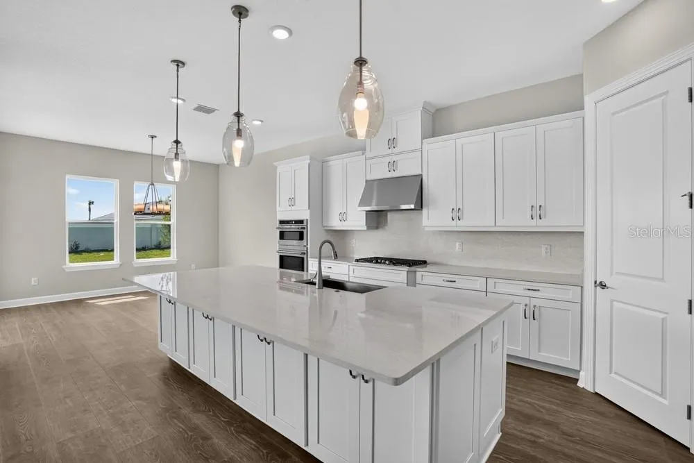 13827 Buchanan ~ Ready Now