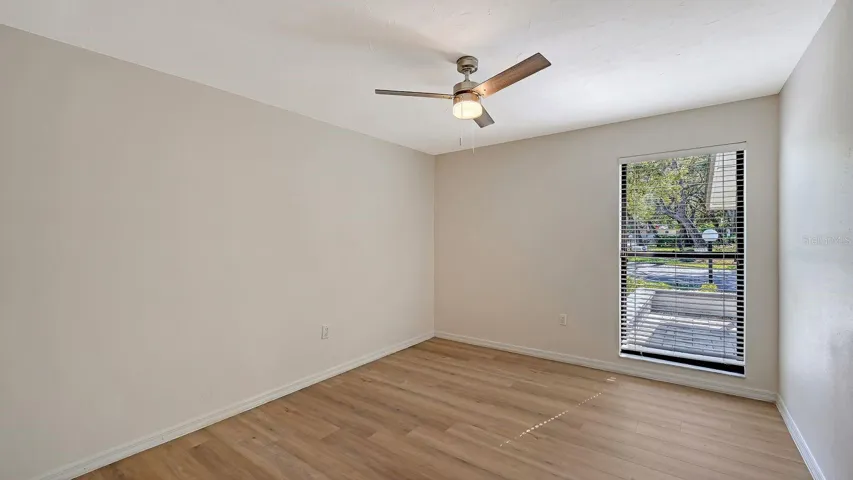 Eat-In Area in the Kitchen