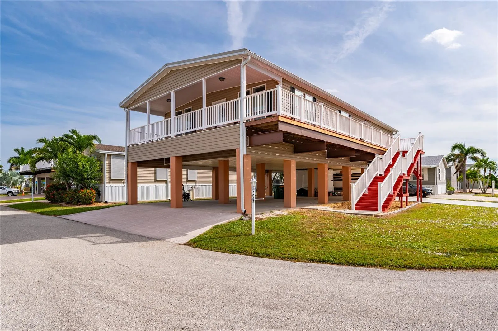 Welcome to 67 Windmill Your new FLORIDA Home