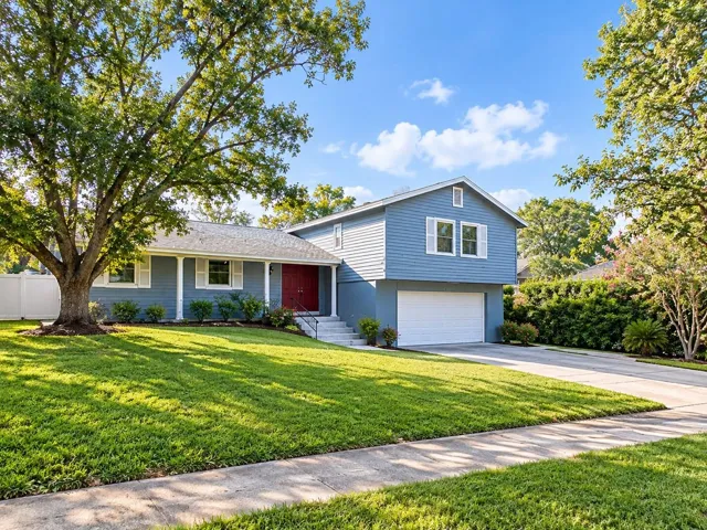 Nice family friendly neighborhood with NO HOA and at the rear of this community is Westmonte Park with basketball, tennis, cheer and football programs,