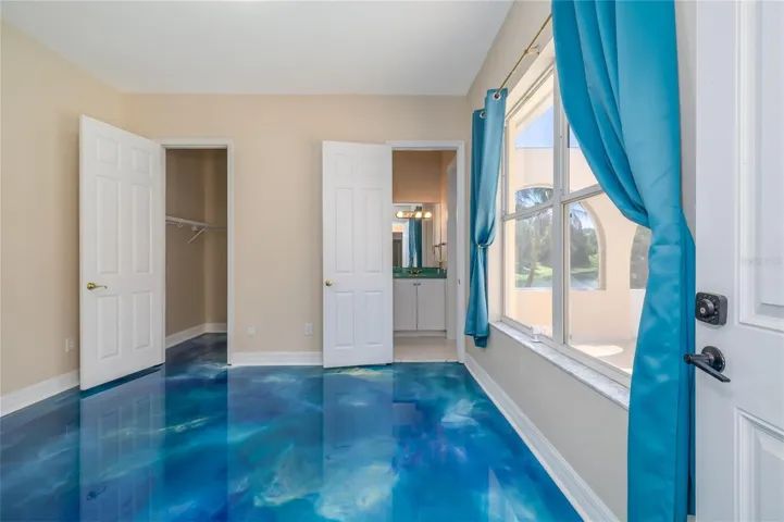 Pool bedroom - 4th Bedroom