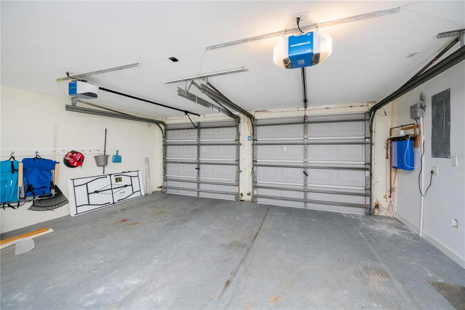 Oversized Garage with Separate Bay Doors