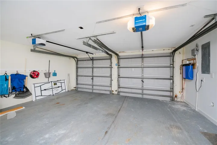 Garage with separate bay Doors