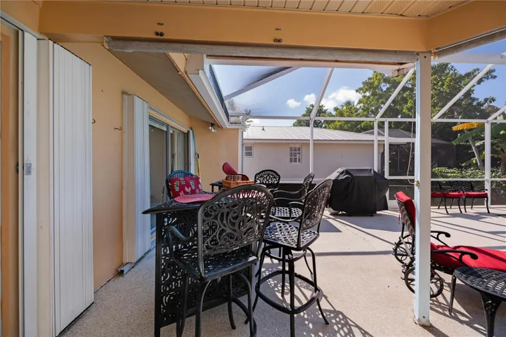 Covered Lanai with Room for Two