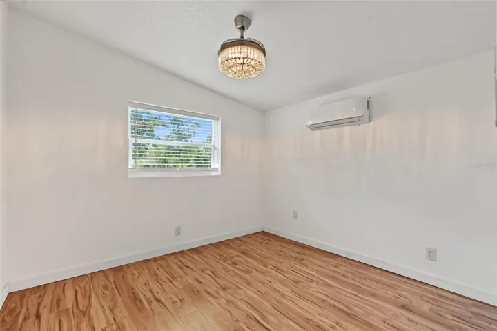 Bedroom in the mother-in-law