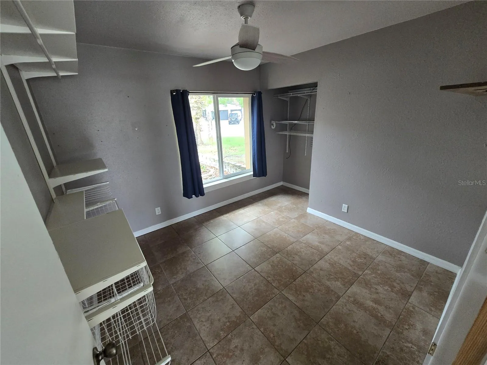 2nd Bedroom with double doors