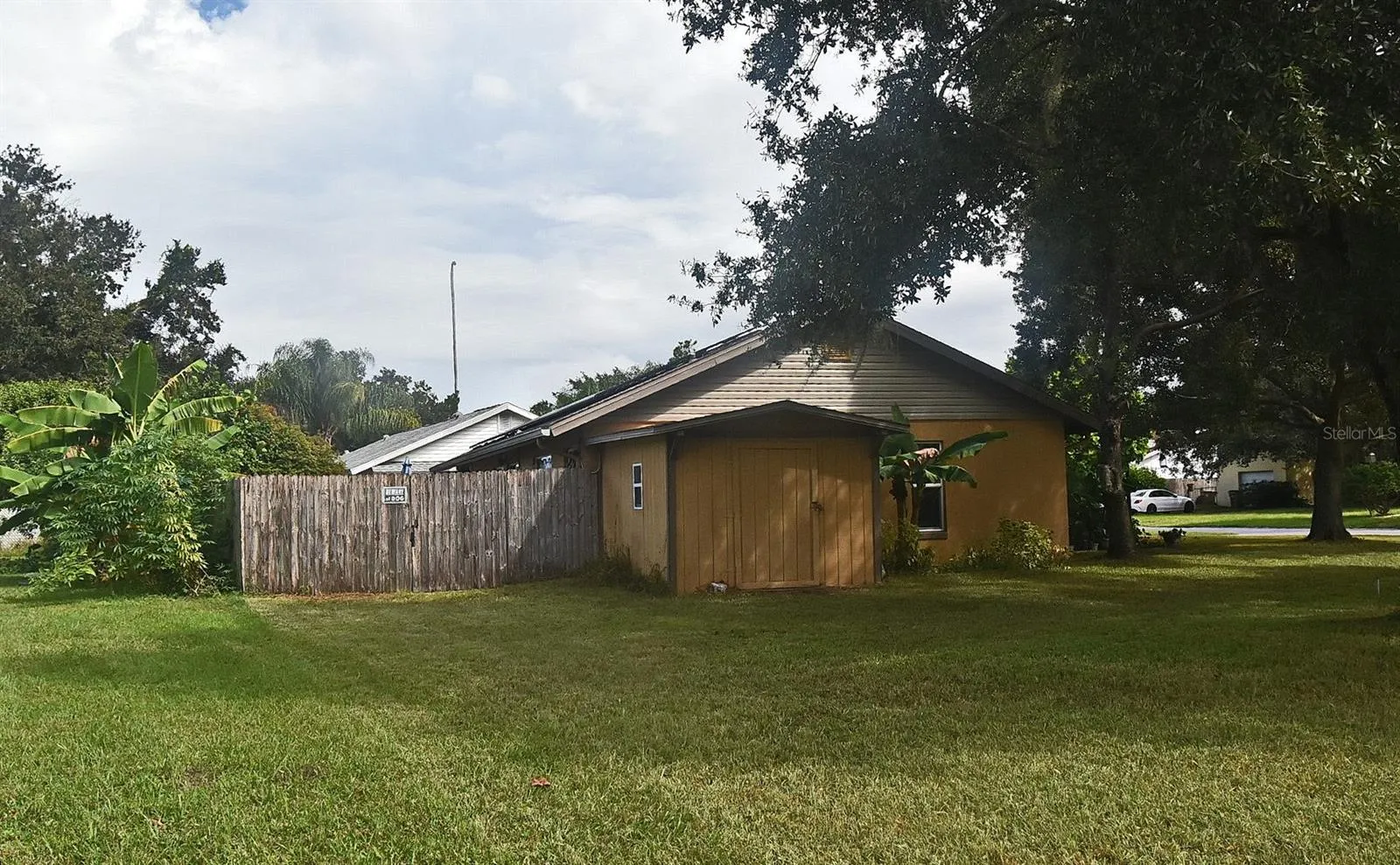 31 Chip Ct. A bonus to this home is the shed which will remain with the home.