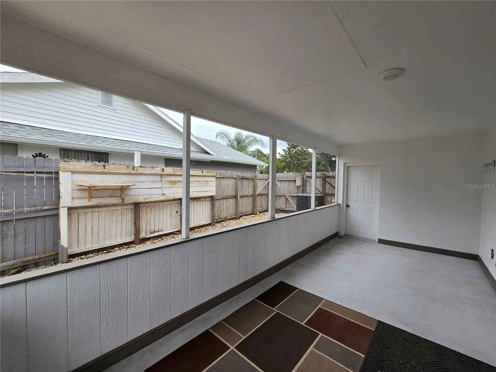 Side covered porch