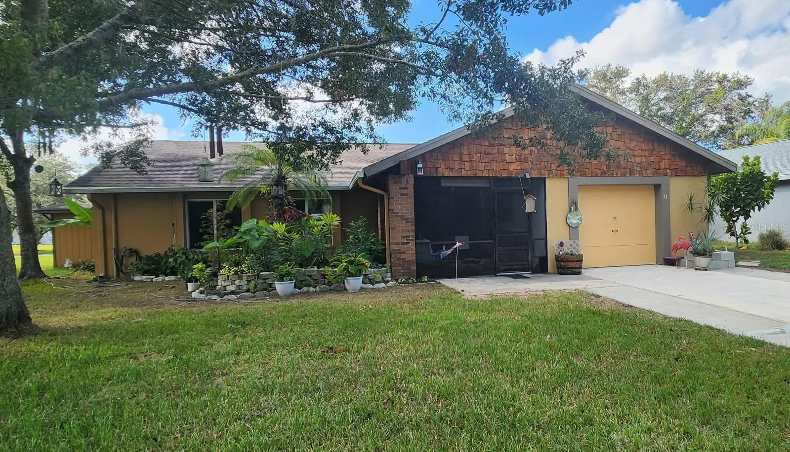 Welcome to 31 Chip Ct. 3 bedroom 2 bath home with large screen porchs.