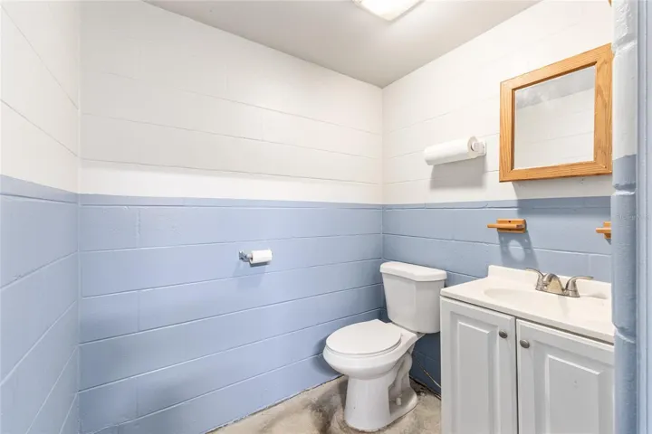 Detached Garage Bathroom