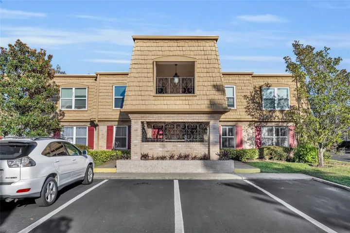 Welcome to 200 St. Andrews Blvd, Unit 1905 Winter Park 32792