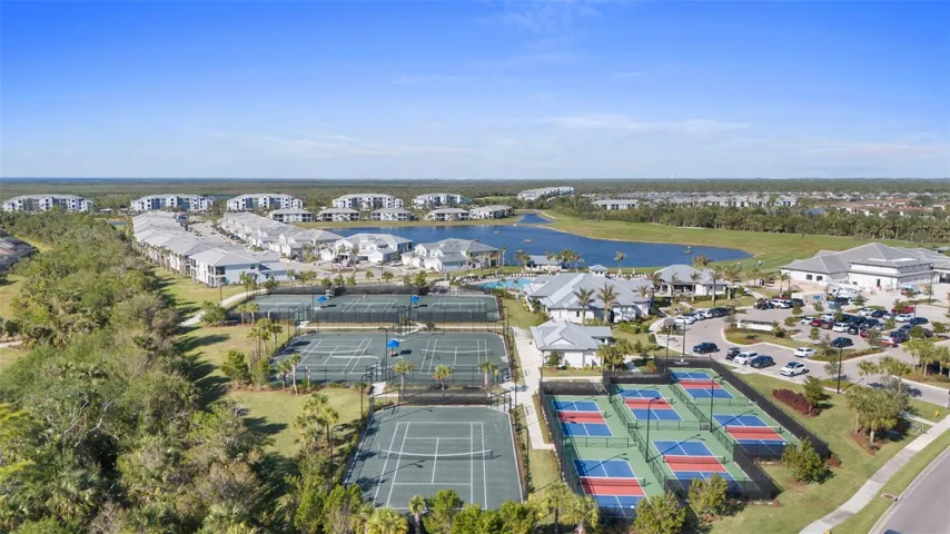 Tennis and pickleball courts