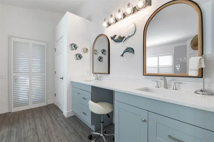 Dual Sinks