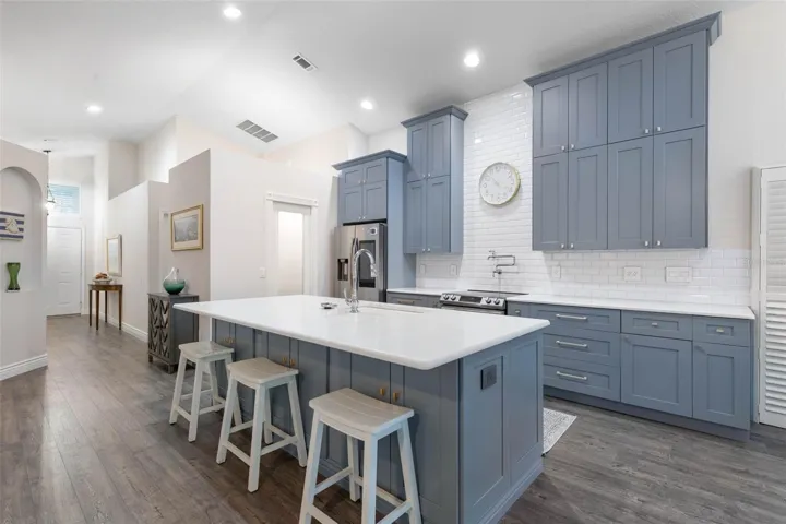 Breakfast Bar