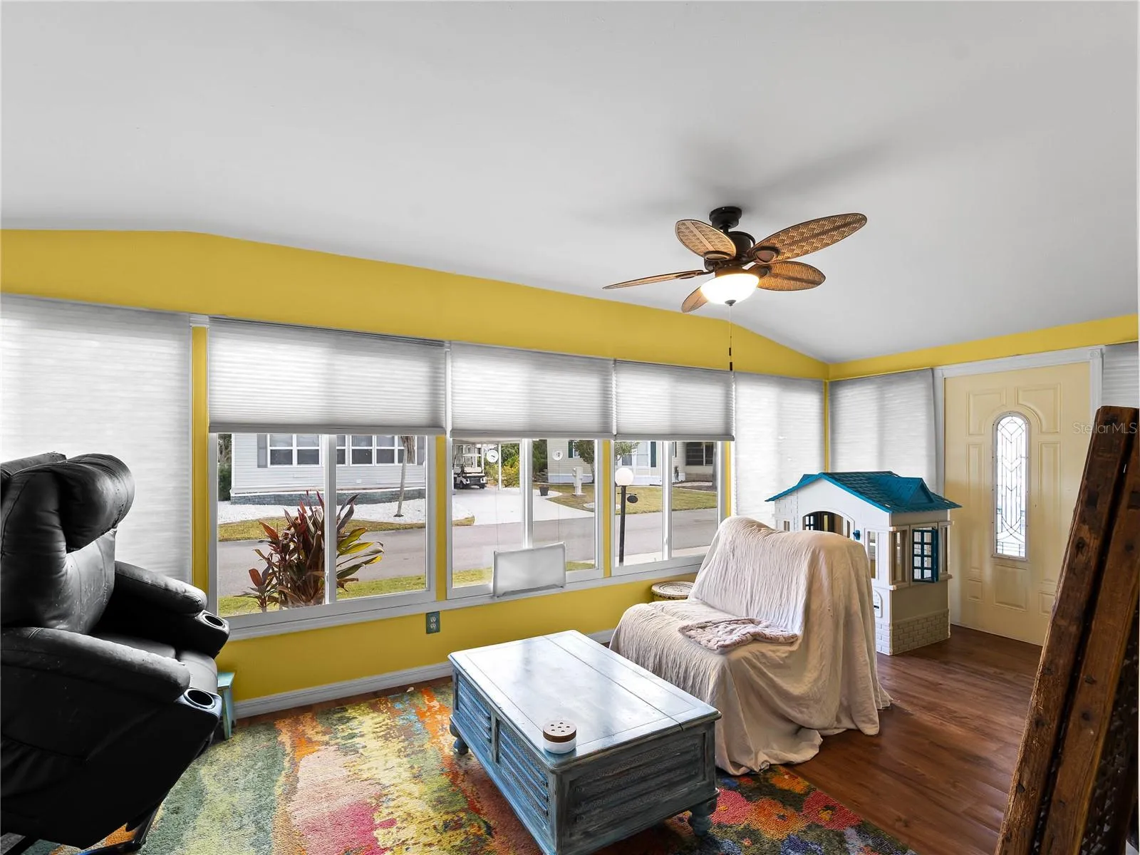 Sunroom_154RarotongaRd_NorthPort_NaturalLight.jpg