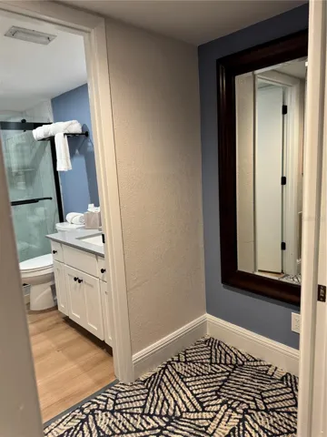 2nd bedroom bath