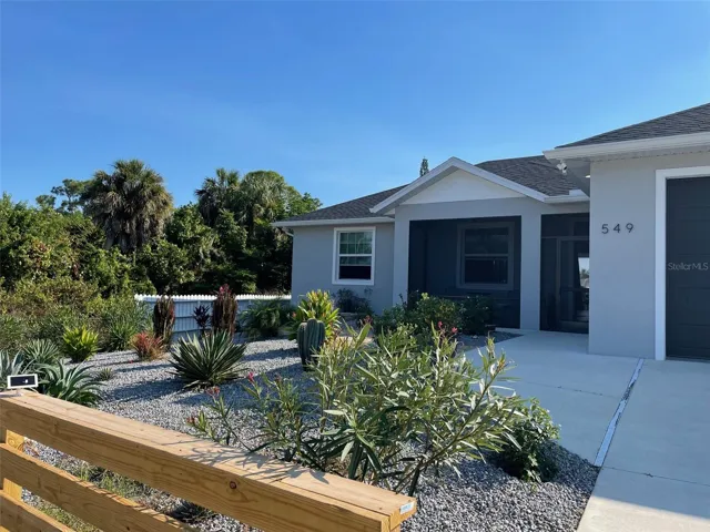 Welcome to 549! Zero scape front landscaping!