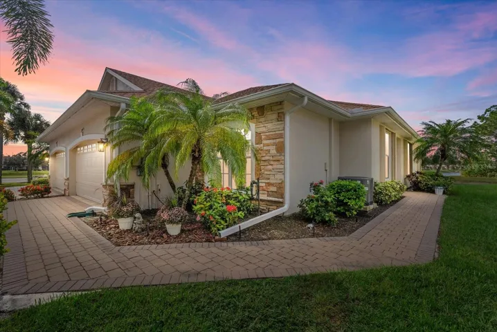 2039 Scarlett Ave