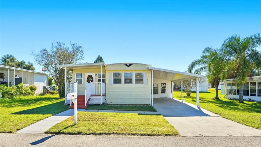 Beautiful home in a quiet community with NO HOA. 2/2 + Florida Room, laundry room + shed.