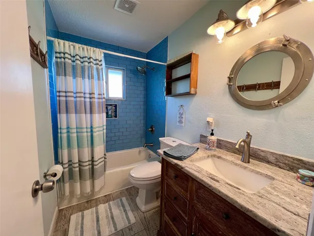 Bathroom with glass tiles