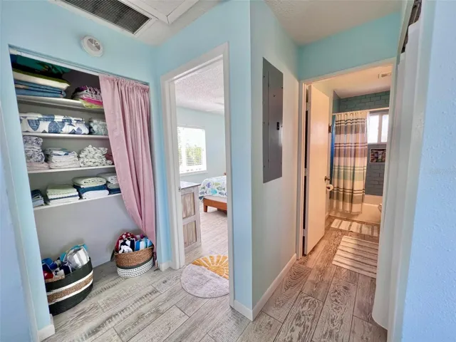 Hallway to the bedrooms and bathroom
