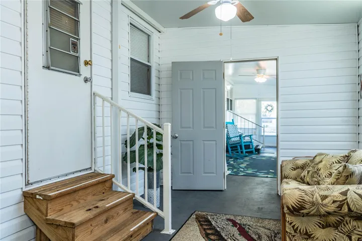 additional sitting area on sun porch
