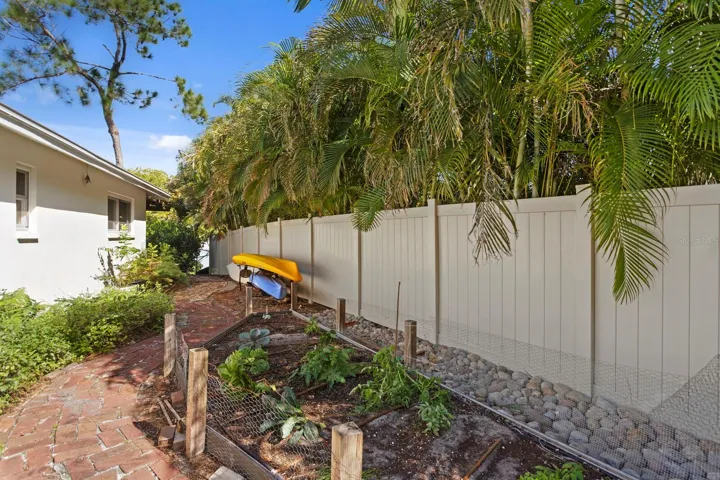 Side yard