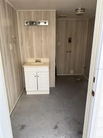 Shed Inside