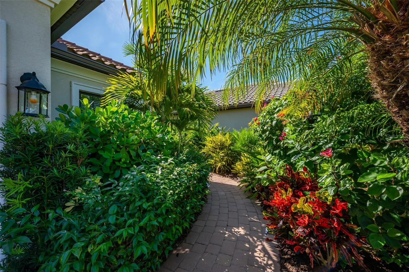 Landscaped walkway