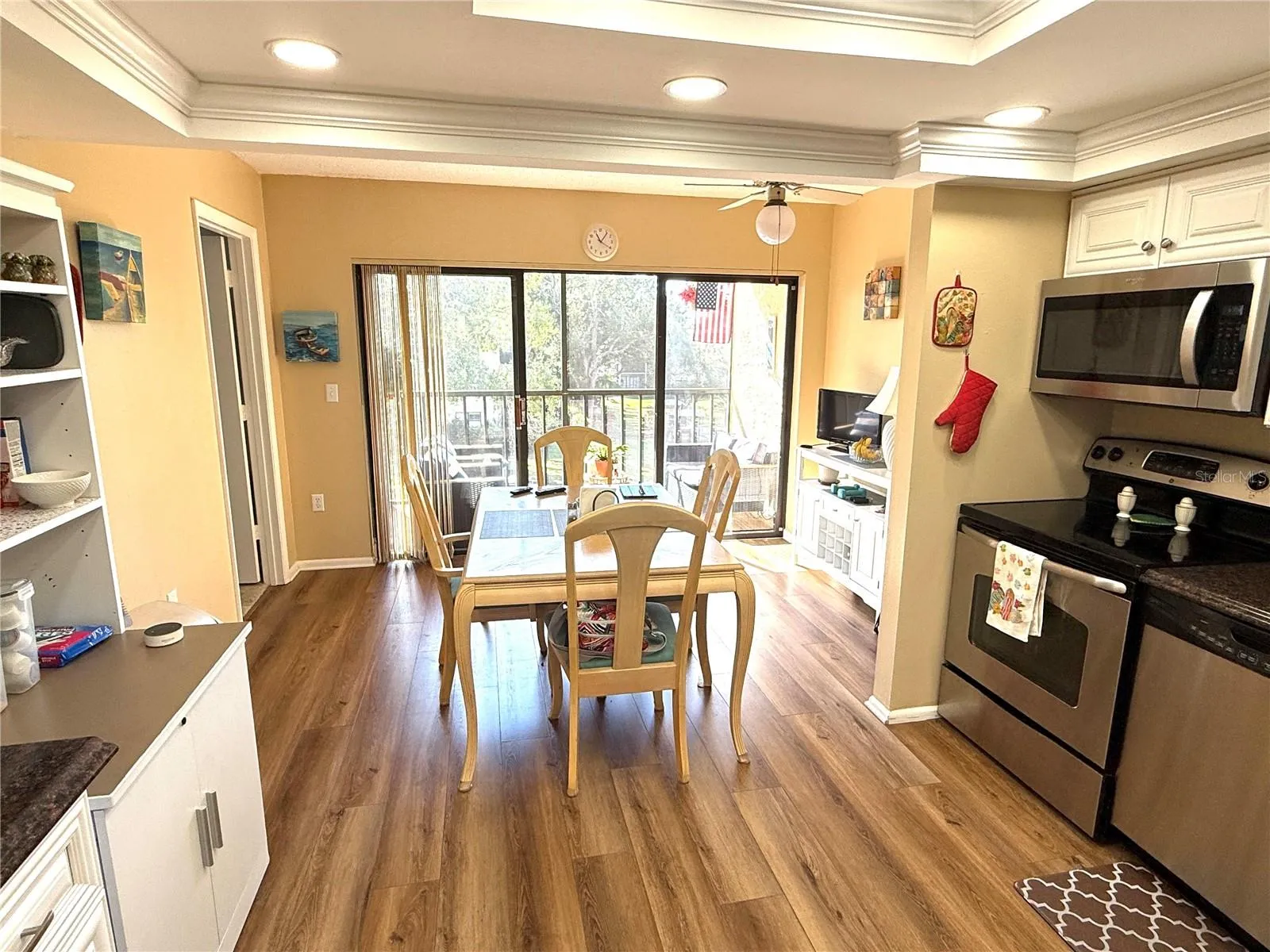Kitchen/Fam Room