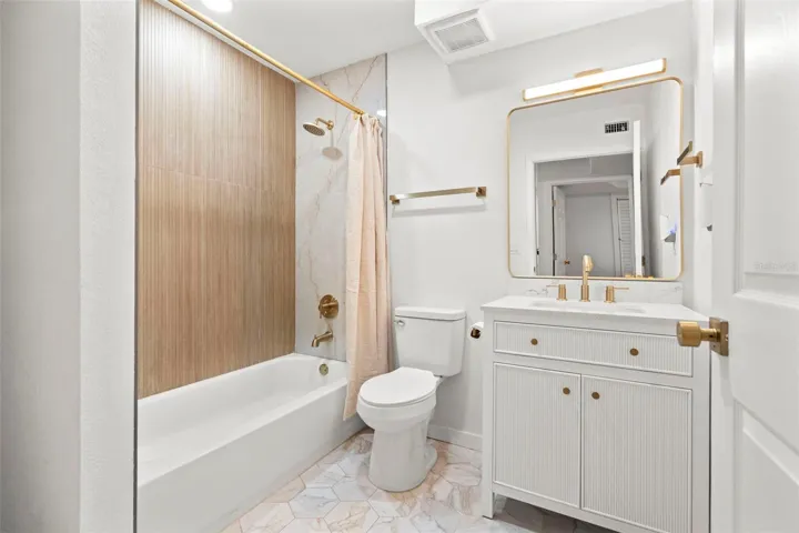3101 Bathroom