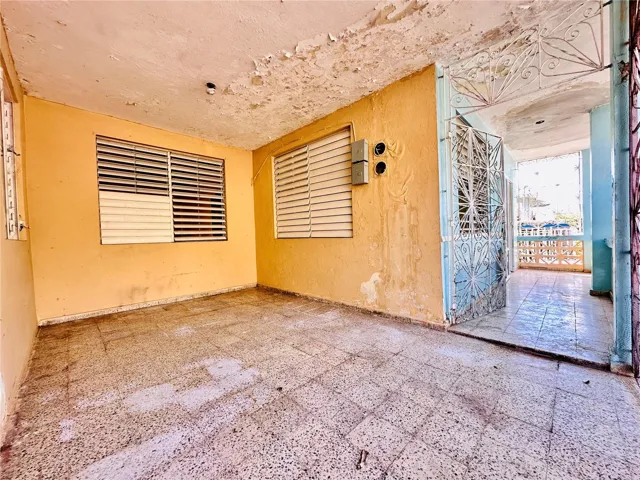 carport & balcony (2nd floor)