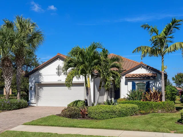 Welcome to 12729  Fontana Loop in Esplanade at Lakewood Ranch