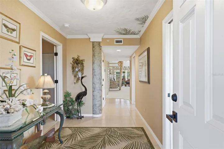 Front Inerior Entryway
