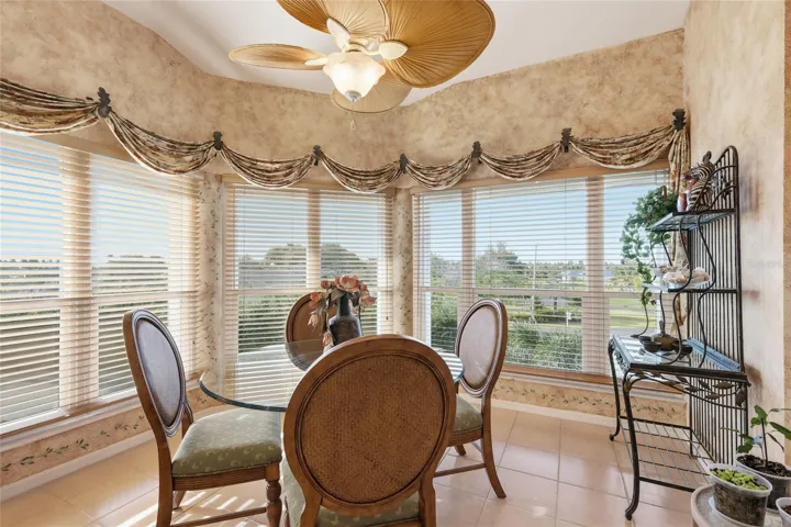 Breakfast nook with gorgeous natural light!