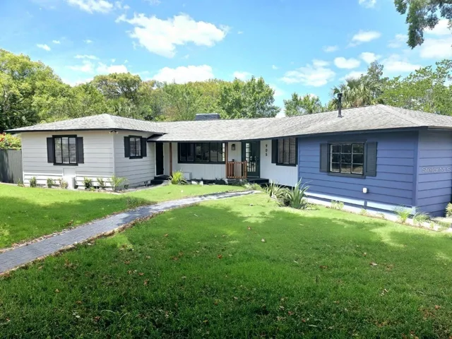 Front corner lot