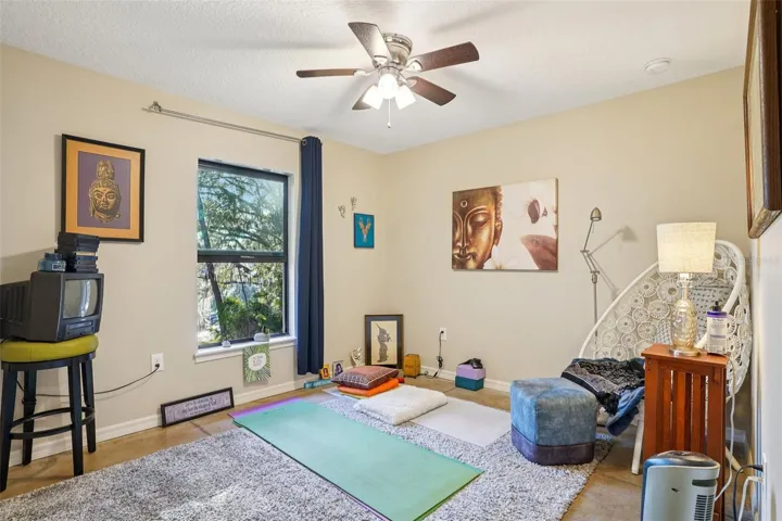 2nd Bedroom