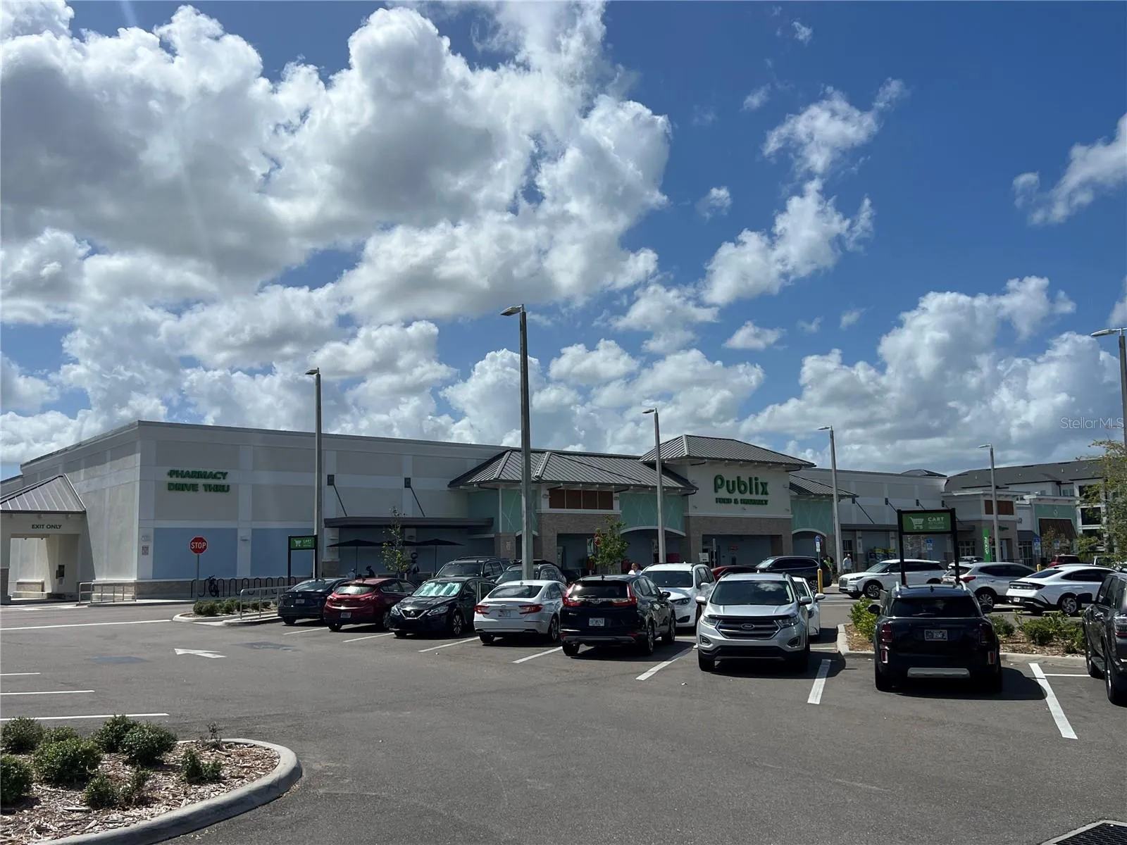 Nearby retailers