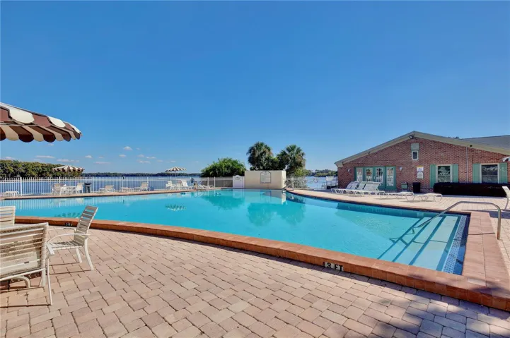 Community pool