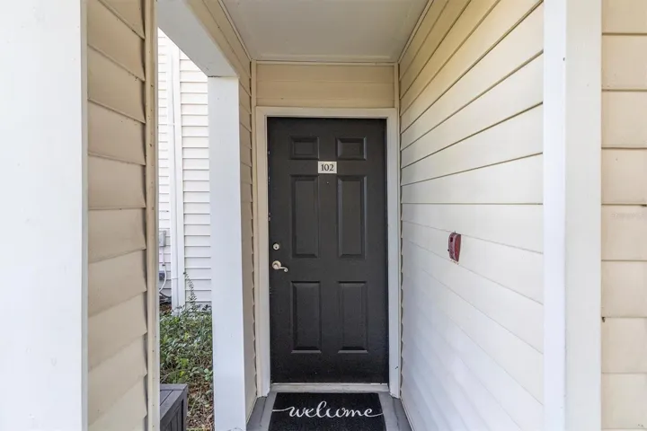 Beautiful Private entryway!