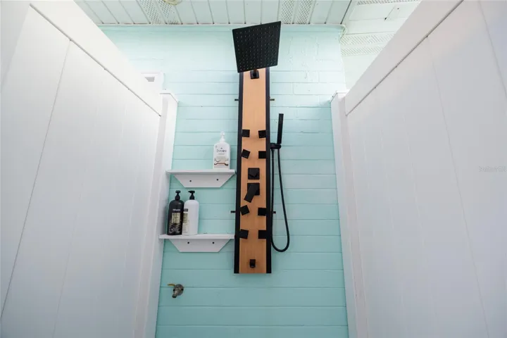 Private outdoor shower