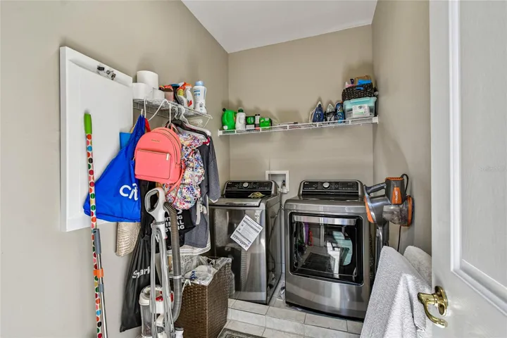 Launrdry of hall
