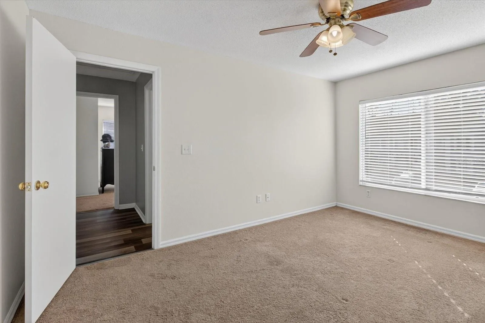 Guest bedroom