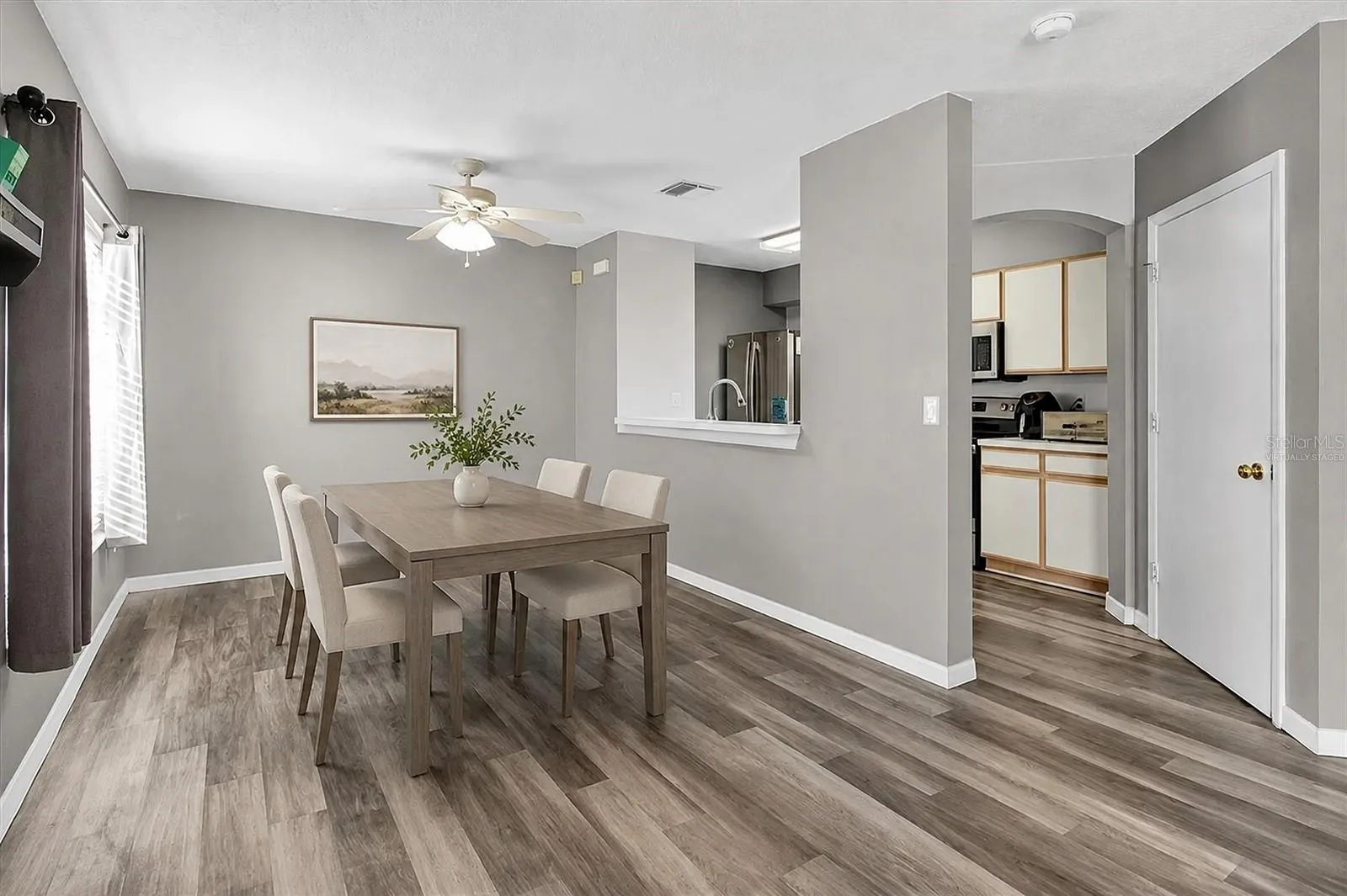 Diining-Virtually Staged
