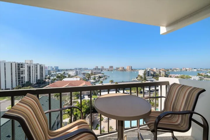 Main balcony view looking west to beach