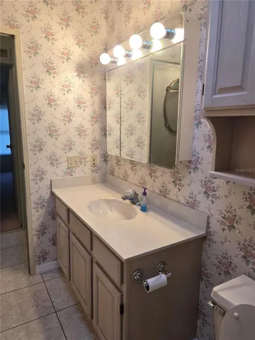 Guest Bathroom