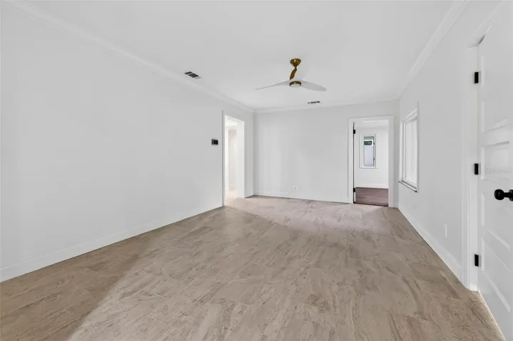 Bonus Room/Flex Space