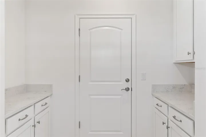 Over-sized Laundry Room