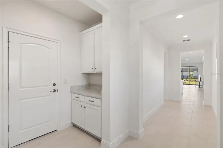 Front Foyer - Drop Zone