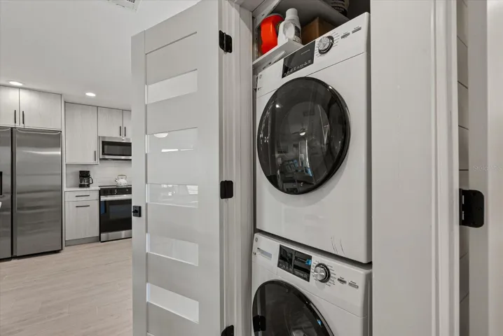 In unit washer and dryer